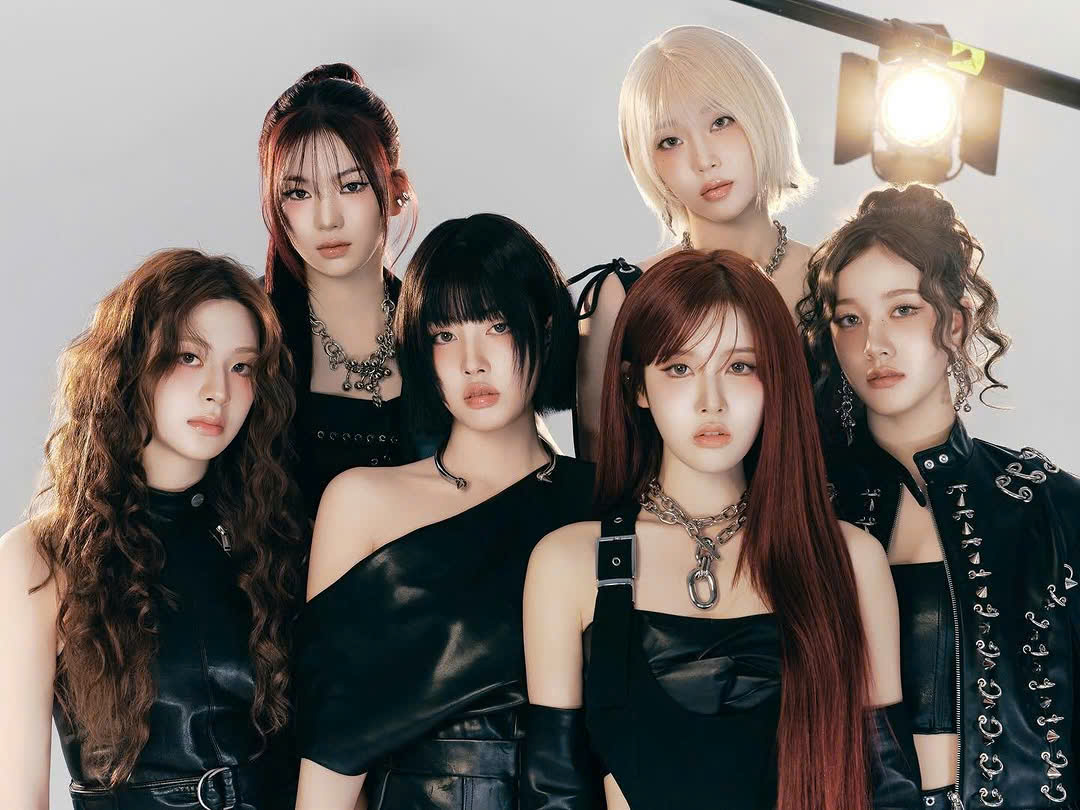 STAYC nổi tiếng với các bản hit như ASAP, Stereotype, RUN2U và Bubble, được đánh giá là nhóm nữ thế hệ mới tiêu biểu với hình ảnh “teen fresh” – trong sáng, tươi trẻ và tràn đầy năng lượng (Ảnh: Internet) STAYC nổi tiếng với các bản hit như ASAP, Stereotype, RUN2U và Bubble, được đánh giá là nhóm nữ thế hệ mới tiêu biểu với hình ảnh “teen fresh” – trong sáng, tươi trẻ và tràn đầy năng lượng (Ảnh: Internet)