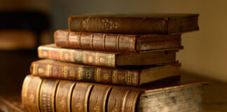 Top 10 nhà văn nổi tiếng thế giới