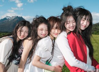 Nhóm nhạc nữ KiiiKiii là nhân vật chính của tiểu thuyết “Dear.X” Nhóm nhạc nữ KiiiKiii là nhân vật chính của tiểu thuyết “Dear.X” (Ảnh: Internet)