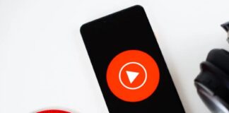 YouTube Music thử nghiệm tính năng dịch lời bài hát cho một số người dùng Premium (Ảnh: Internet)