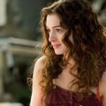 9 bí quyết chăm sóc tóc xoăn mùa đông: Mẹo nhỏ, hiệu quả lớn, tóc đẹp – khỏe hơn!