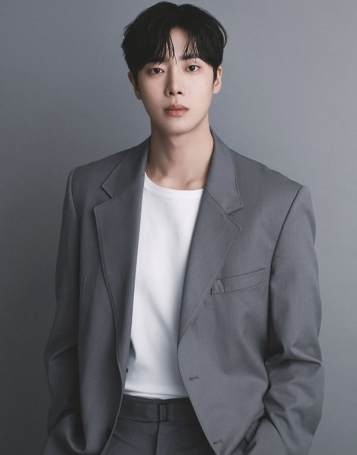 Nam diễn viên Choo Young-woo đã được chọn làm nam chính trong bộ phim truyền hình Love Doctor, một dự án được chỉ đạo bởi đạo diễn nổi tiếng Ahn Pan-seok