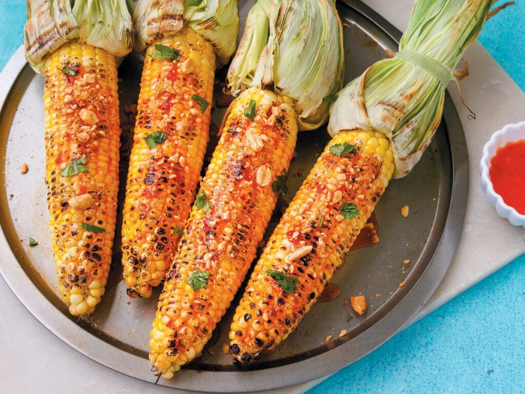 Dù ngon và có nhiều lợi ích, ngô vẫn có thể gây ra một số tác động không mong muốn nếu tiêu thụ quá nhiều hoặc không đúng cách