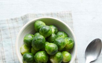 10 lợi ích của cải Brussels đối với sức khỏe: Bạn có biết? cải Brussels ổn định đường huyết và hỗ trợ ngăn ngừa tiểu đường