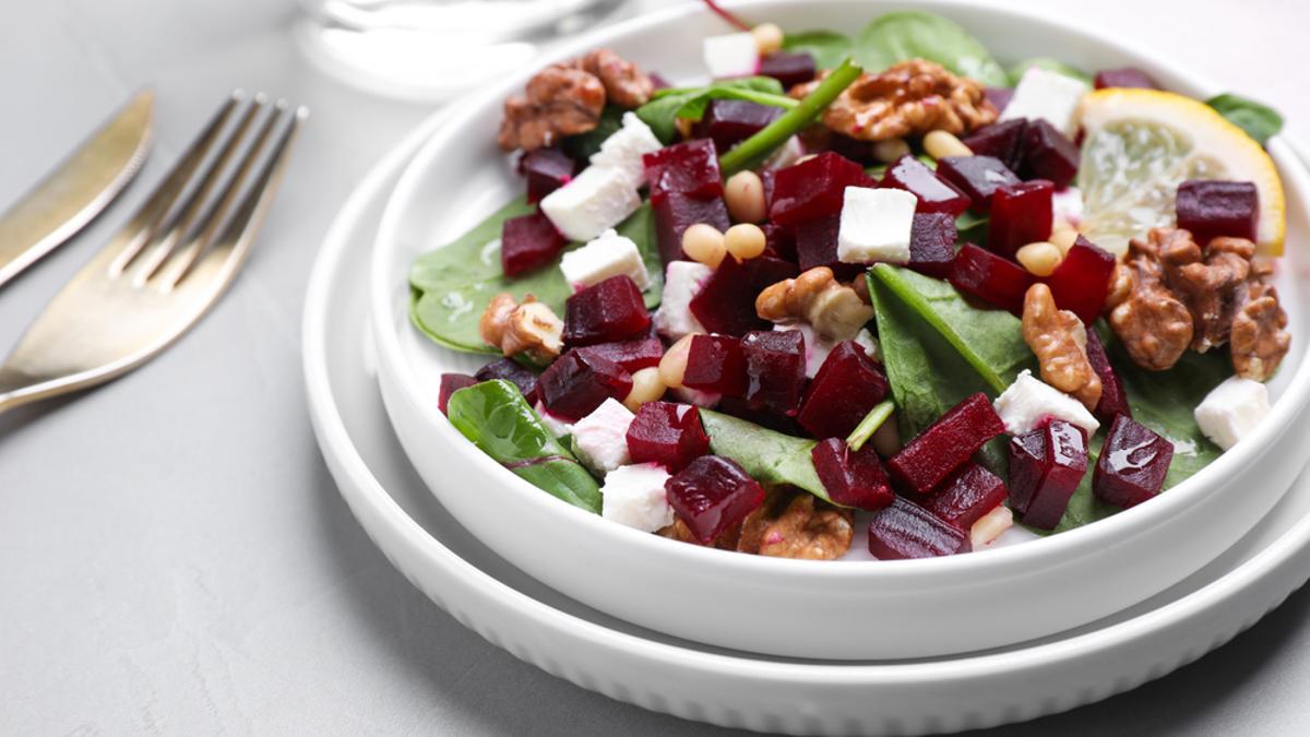 Việc tiêu thụ củ dền thường xuyên có thể giúp duy trì sức khỏe tim mạch và phòng ngừa các bệnh liên quan đến động mạch