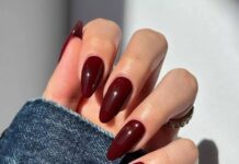 9 màu nail kinh điển giúp bạn tỏa sáng trong mùa lễ hội cuối năm Đỏ rượu vang ánh nâu