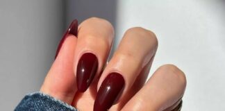9 màu nail kinh điển giúp bạn tỏa sáng trong mùa lễ hội cuối năm Đỏ rượu vang ánh nâu