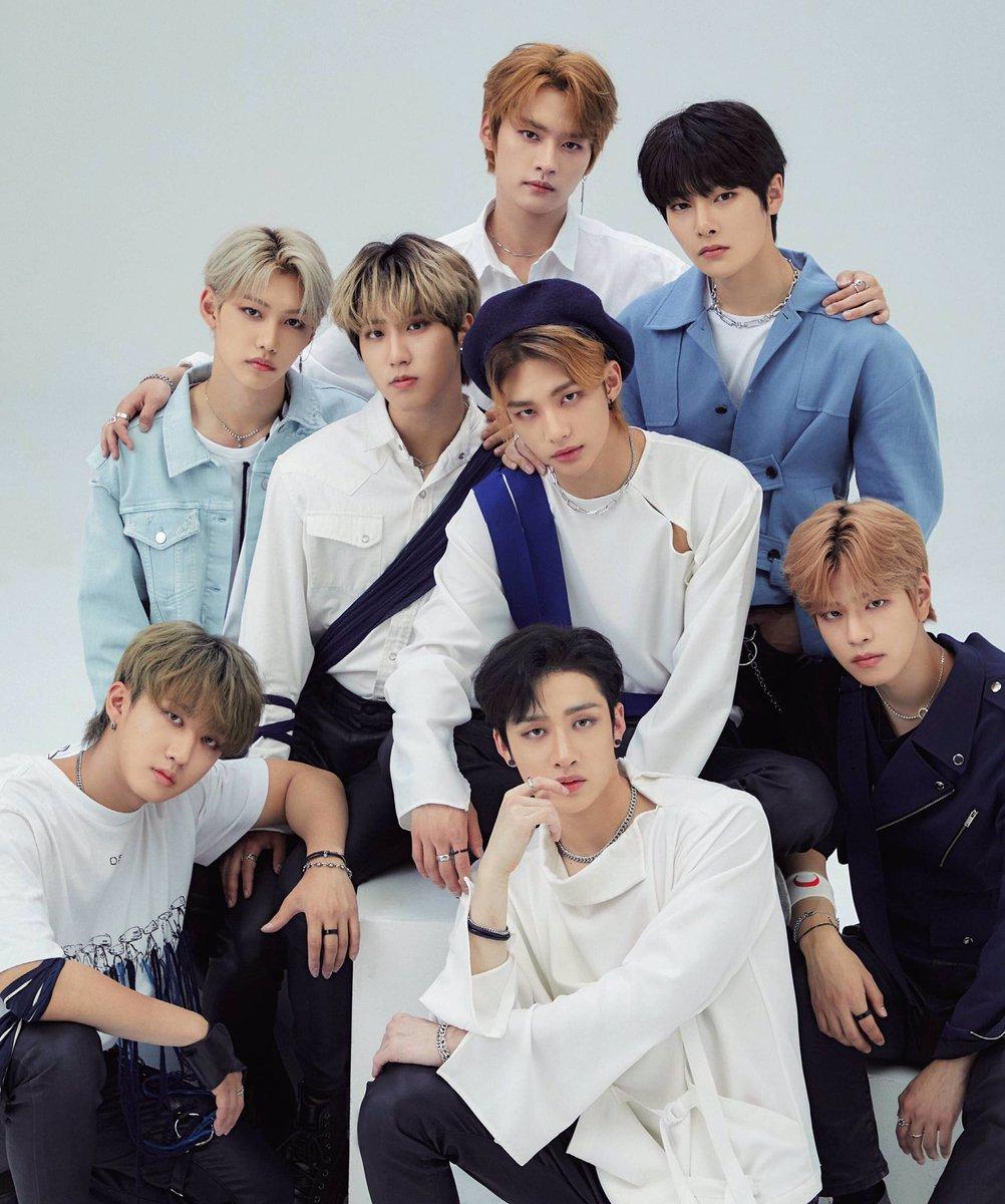 Stray Kids chiến thắng hạng mục Popularity Award: Group (Male) tại AAA 2025, chứng minh sự nổi tiếng toàn cầu
