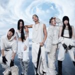 ALLDAY PROJECT ấn định ngày trở lại với single mới và EP đầu tay ALLDAY PROJECT là nhóm nhạc gồm 5 thành viên, nổi bật với định hướng “all-day energy” — năng lượng tràn đầy suốt ngày — trong phong cách âm nhạc và trình diễn. Nhóm được thành lập bởi The Black Label và ra mắt vào ngày 23 tháng 6 năm 2025 với đĩa đơn “FAMOUS” (Ảnh: Internet)