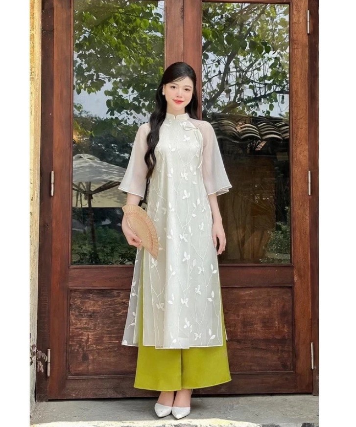 Set áo dài voan tơ cách tân thêu hoa
