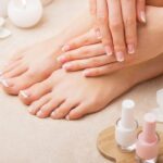 Thường xuyên làm nail thì đừng bỏ qua tips chăm sóc móng siêu hot này!
