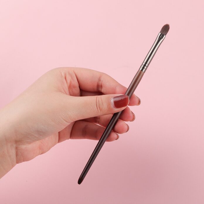 Cọ dẹp chặt nhỏ