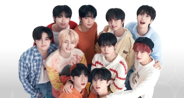 Cuộc sống của FANTASY BOYS bị ảnh hưởng nặng nề khi ký túc xá bị cắt điện do hóa đơn không được thanh toán, phản ánh rõ những bất ổn mà nhóm phải đối mặt suốt thời gian qua (Ảnh: Internet)