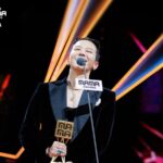 G-DRAGON lập kỷ lục lịch sử tại MAMA khi giành Daesang Nghệ sĩ của năm G-DRAGON lập kỷ lục lịch sử tại MAMA khi giành Daesang Nghệ sĩ của năm (Ảnh: Internet)