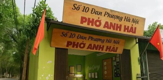Hình ảnh quán phở trong game Brother Hai s Pho Restaurant được người hâm mộ dùng AI phục dựng (Nguồn: Internet)