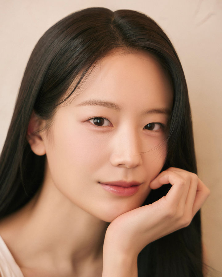 Jang Gyu-ri được lựa chọn là nữ chính của Jang Gyu-ri (Ảnh: Internet)