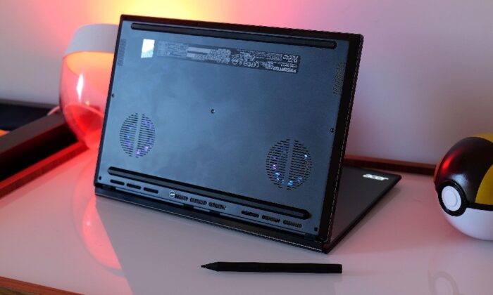 Laptop Acer Predator Triton 14 AI vẫn tương đối mát khi sử dụng bình thường nhờ buồng hơi và vật liệu giao diện nhiệt dựa trên graphene, nhưng khi tải nặng máy sẽ hơi nóng (Ảnh: Internet)