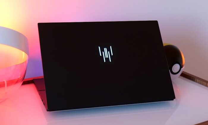 Mặc dù là laptop chơi game nhưng thiết kế của Acer Predator Triton 14 AI lại vô cùng tinh tế (Ảnh: Internet)