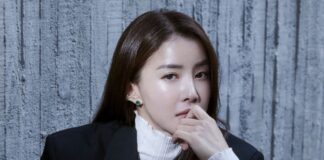 Diễn viên Lee Si-young hạ sinh con gái sau khi ly hôn (Ảnh: Internet)