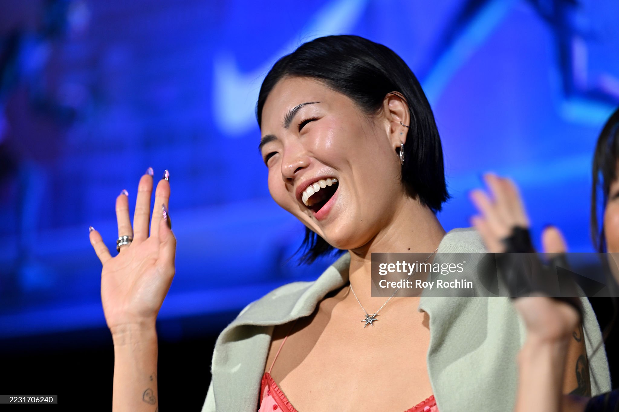 “Perfect Girl” đánh dấu bước ngoặt trong sự nghiệp của May Hong, khi cô lần đầu góp mặt trong phim kinh dị lấy bối cảnh thế giới K-pop – một thể loại đang được quốc tế quan tâm. Sự tham gia của cô được kỳ vọng mang lại chiều sâu cảm xúc cho tác phẩm, đặc biệt trong vai trò kết nối giữa các nhân vật chính (Ảnh: Internet)