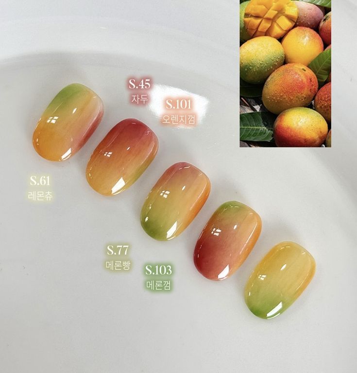 Thỏa sức sáng tạo với mẫu nail ombre lấy cảm hứng từ trái cây nhiệt đới tươi mát