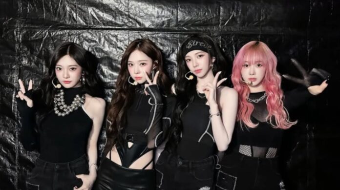 aespa mang đến sân khấu có quy mô hoành tráng (Ảnh: Internet)