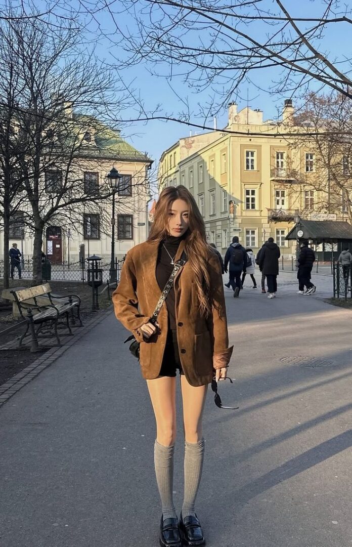 Set đồ với blazer để tham dự tốt nghiệp Set đồ với blazer để tham dự tốt nghiệp