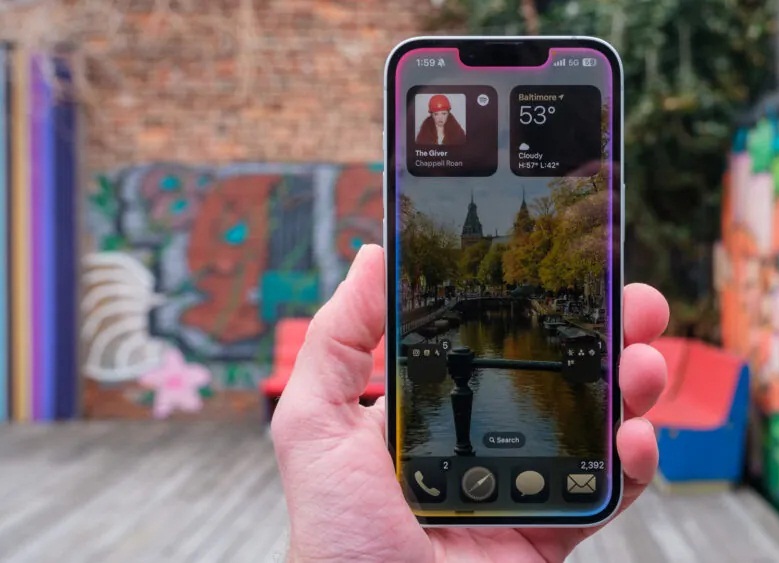 Giao diện mới của Siri trên iPhone 16e của Apple (Ảnh: Internet)