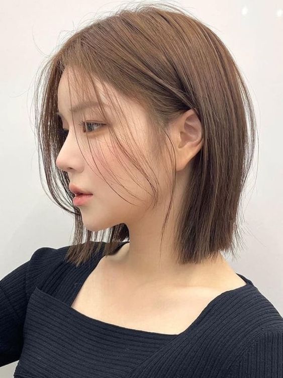 Tóc bob ngang vai layer nhẹ