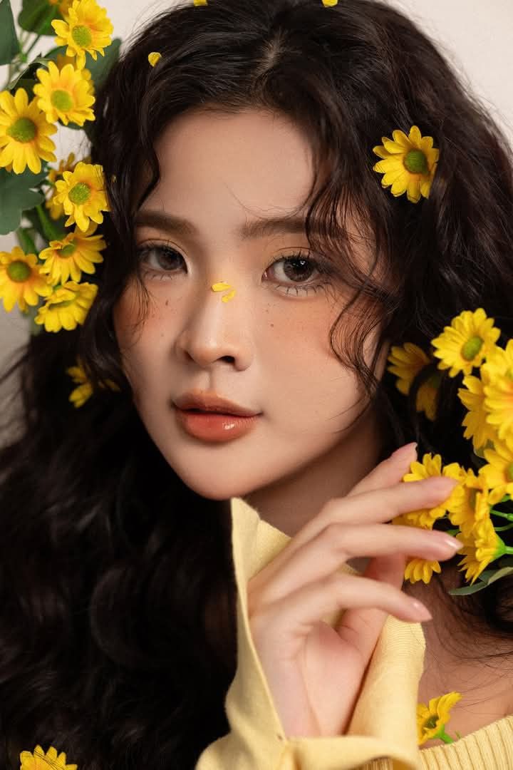 Tone makeup nàng thơ màu cam ấm