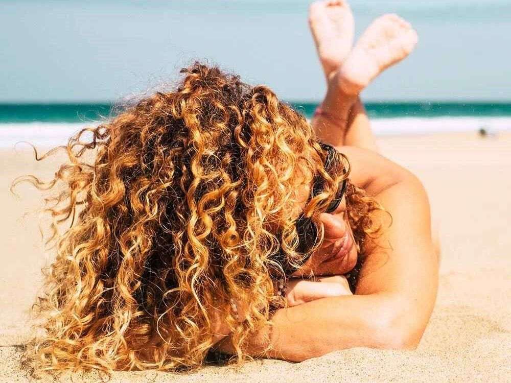 Tiếp xúc quá nhiều với ánh nắng