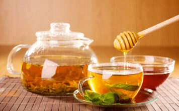 12 nguyên liệu có thể thêm vào trà để tăng hương vị và lợi ích cho sức khỏe trà và mật ong