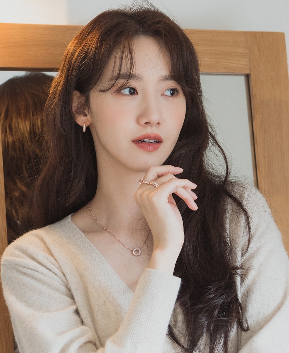 Yoona (Girls’ Generation) bất ngờ trở lại với âm nhạc, dự kiến ra mắt đĩa đơn mới trong tháng 12 âm nhạc bất ngờ bon appetit your majesty ca khúc mới diễn xuất fanmeeting Girls Generation Im Yoona Ngự Trù Của Bạo Chúa Pretty Crazy ra mắt SM Entertainment trở lại Yoona