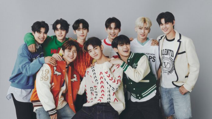 WAKEONE xác nhận cả chín thành viên đã đồng ý gia hạn thời gian hoạt động thêm hai tháng