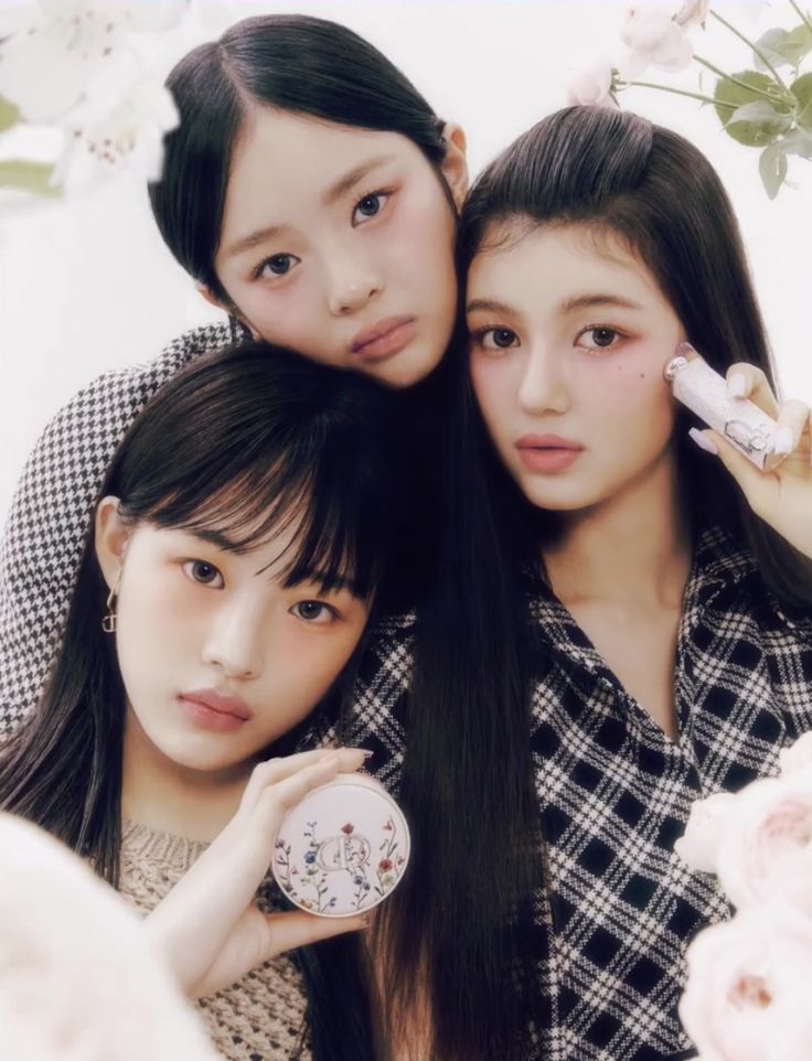 Khác với Danielle, Hanni đã quyết định quay trở lại ADOR