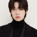 Ahn Jae-hyun rời HB Entertainment sau 12 năm, ký hợp đồng độc quyền với Studio Yoohoo Ahn Jae-hyun