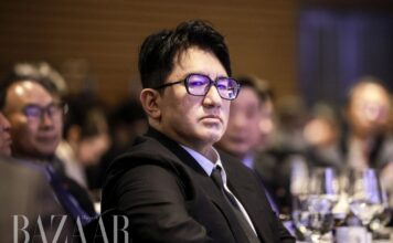 Cơ quan điều tra nghi ngờ rằng Chủ tịch Bang đã nhận được khoảng 30% lợi nhuận từ thương vụ bán cổ phần nói trên, với số tiền trục lợi bất chính ước tính lên tới khoảng 190 tỷ won