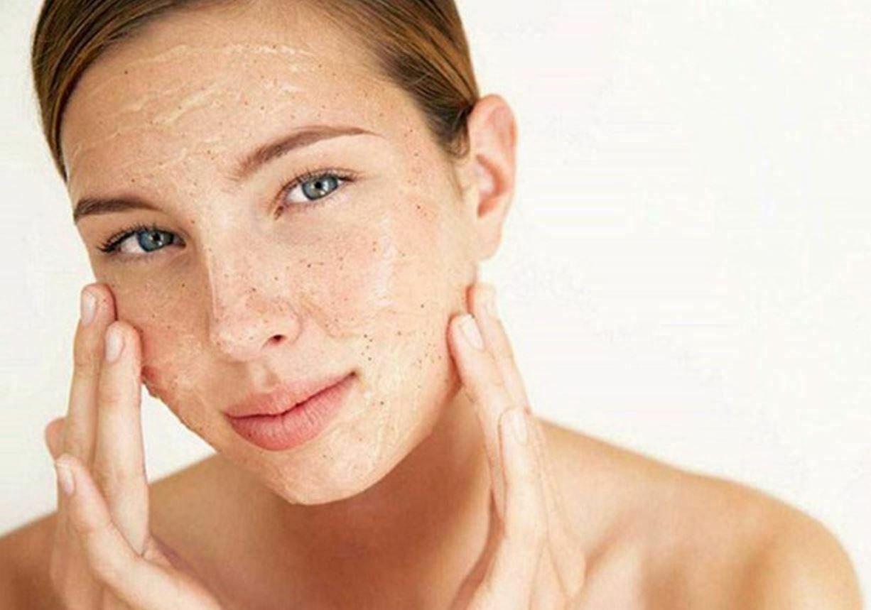 Tẩy tế bào chết quá nhiều