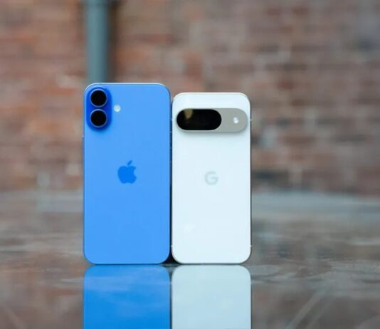 Có thể bạn chưa biết: điện thoại Pixel của Google và iPhone của Apple được làm bởi cùng một công ty iPhone 16 Plus màu Ultramarine và điện thoại Pixel 9 màu Porcelain (Ảnh: Internet)
