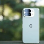 Mặt sau của Pixel 10 Pro Fold (Ảnh: Internet)