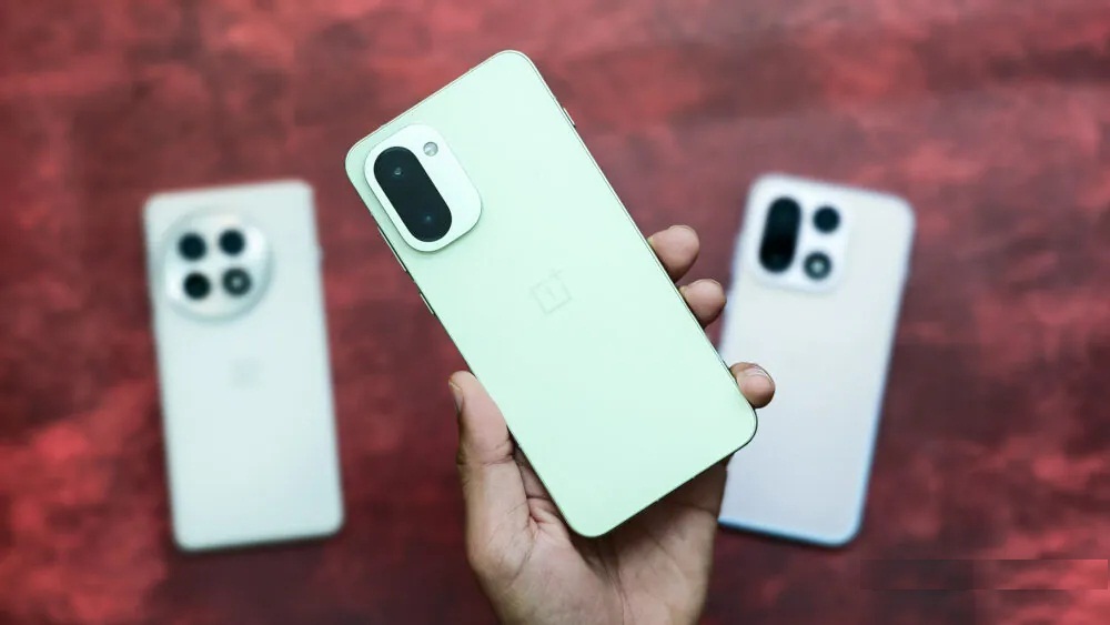 So sánh điện thoại OnePlus 15R với OnePlus 15 và OnePlus 13 (Ảnh: Internet)