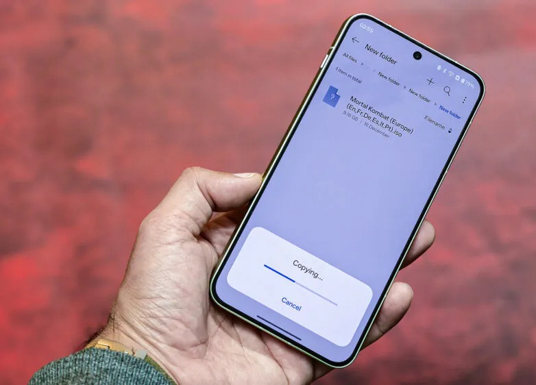 Tốc độ truyền file nhanh chóng trên điện thoại OnePlus 15R (Ảnh: Internet)