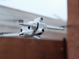 Antigravity A1: Chiếc drone kết hợp camera 360 độ của Insta360 và trải nghiệm bay như chơi game Drone Antigravity A1 (Ảnh: Internet)