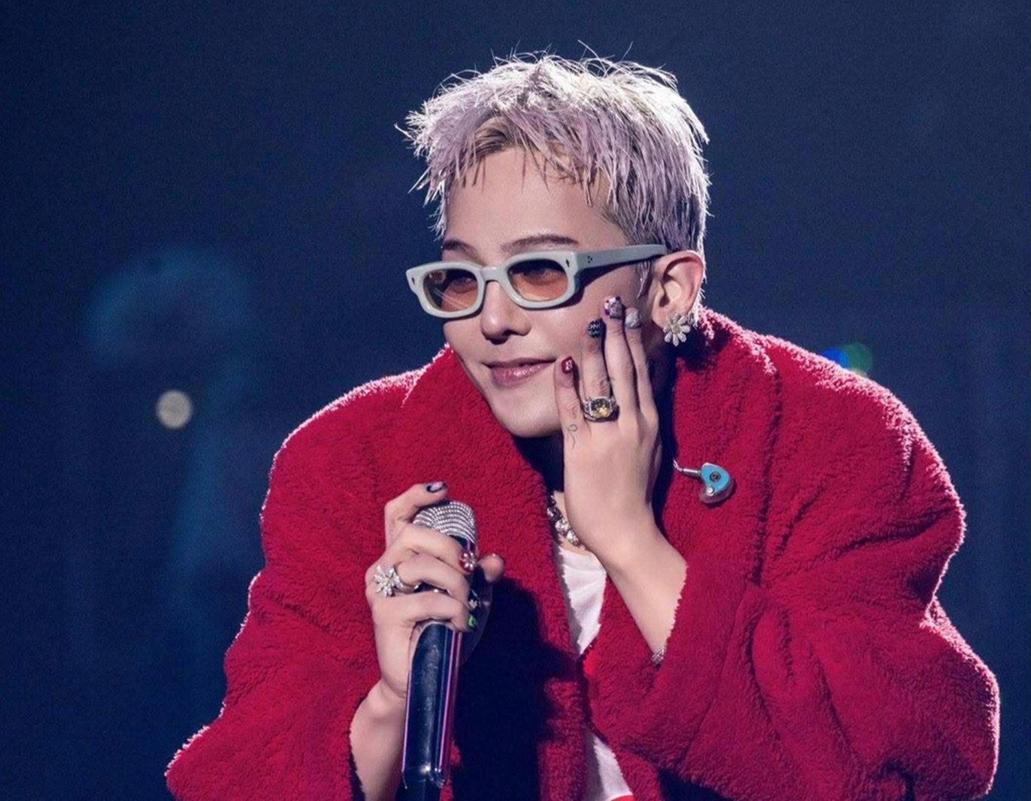 G-Dragon xin lỗi người hâm mộ vì sự cố hoãn concert tại Goyang do thời tiết xấu