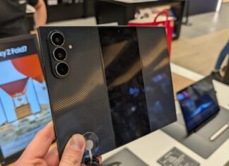 Điện thoại gập 3 màn hình Galaxy Z TriFold của Samsung: Khởi đầu ấn tượng dù vẫn còn hạn chế Điện thoại gập 3 màn hình Galaxy Z TriFold của Samsung (Ảnh: Internet)