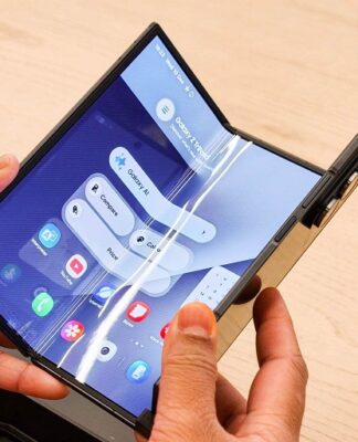 Điện thoại gập 3 màn hình Galaxy Z TriFold (Ảnh: Internet)