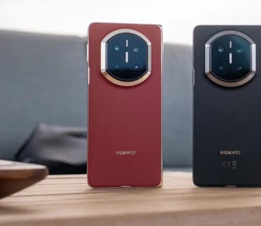 Điện thoại màn hình gập HUAWEI Mate X7 màu Đỏ Tinh Vân & Đen (Ảnh: Internet)