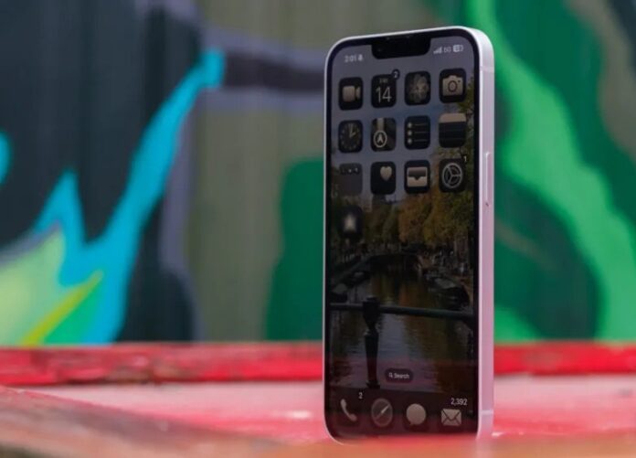 Màn hình chính và các nút của iPhone 16e (Ảnh: Internet) Màn hình chính và các nút của iPhone 16e (Ảnh: Internet)