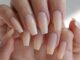 Những kiểu móng tay tối giản vẫn giữ được độ hot trong năm 2026 Xu hướng móng chuyển sắc với các tông trung tính