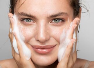 Tất tần tật về làm sạch kép: Lợi ích, cách làm và ai nên áp dụng Làm sạch kép